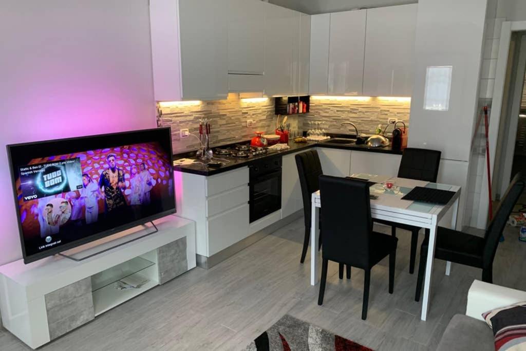 Stefano Rho Apartment Near Rho-Fiera And Milano Exterior photo